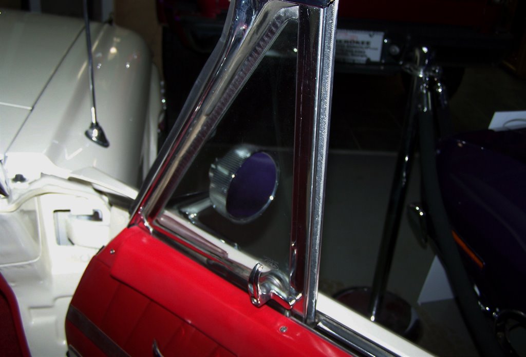 1961 Ford Galaxie Sunliner - $39,990
