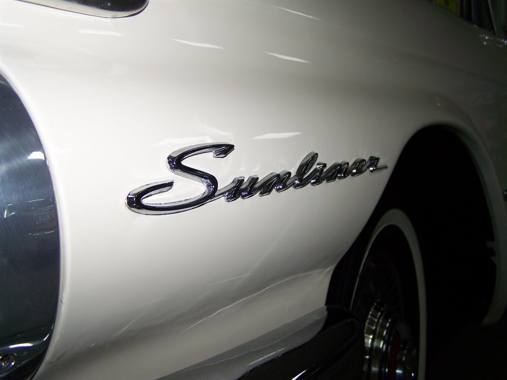 1961 Ford Galaxie Sunliner - $39,990