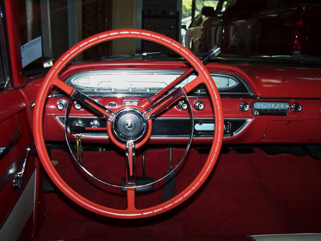 1961 Ford Galaxie Sunliner - $39,990