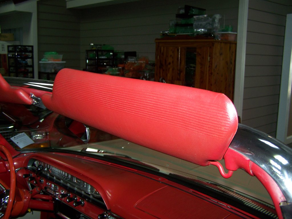 1961 Ford Galaxie Sunliner - $39,990