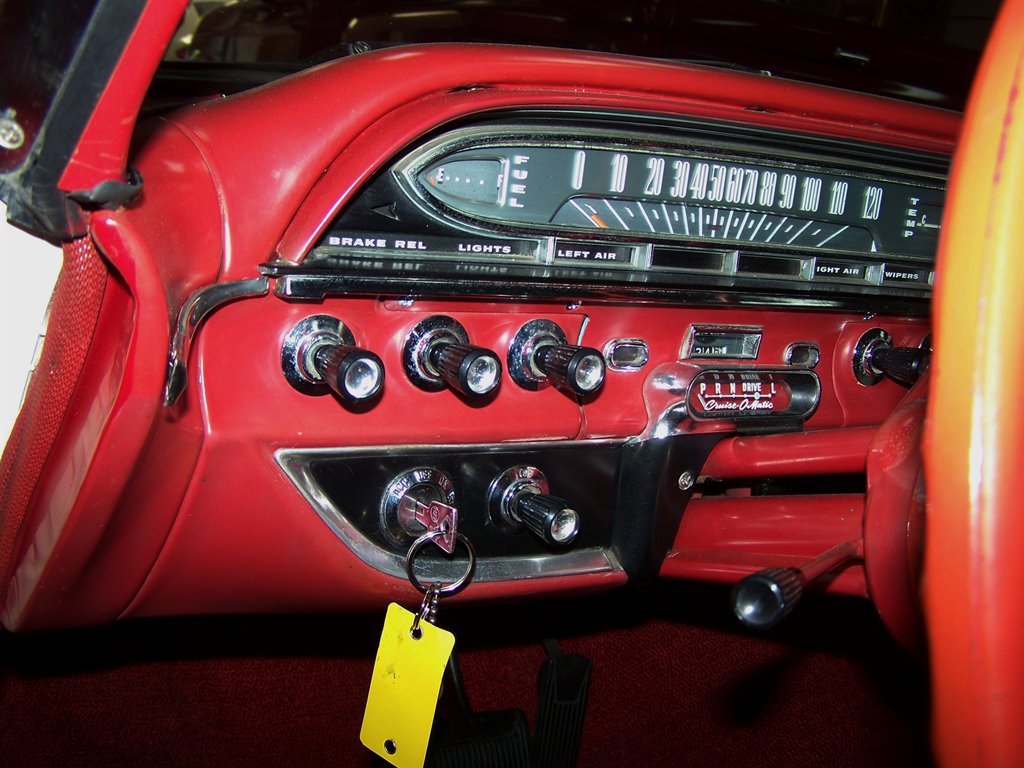 1961 Ford Galaxie Sunliner - $39,990