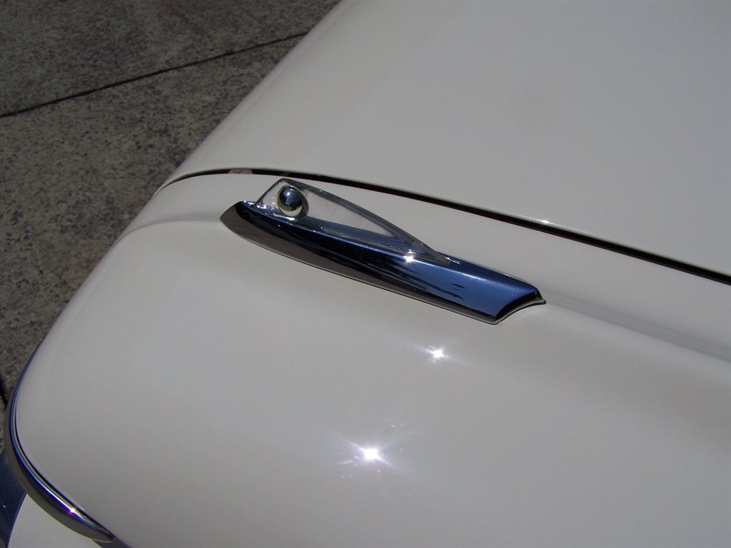 1961 Ford Galaxie Sunliner - $39,990