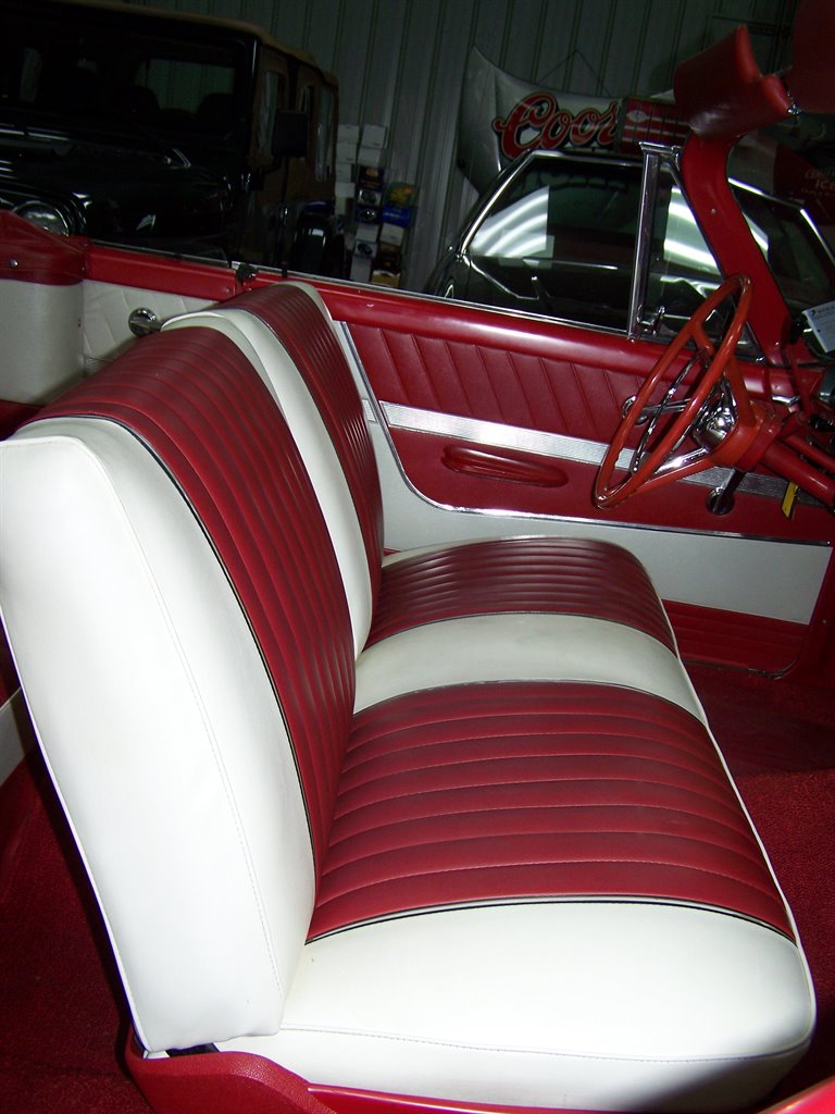 1961 Ford Galaxie Sunliner - $39,990