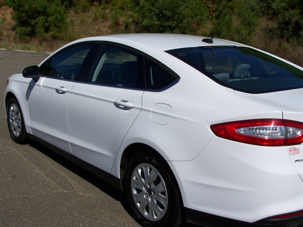 2014 Ford Fusion - $10,990