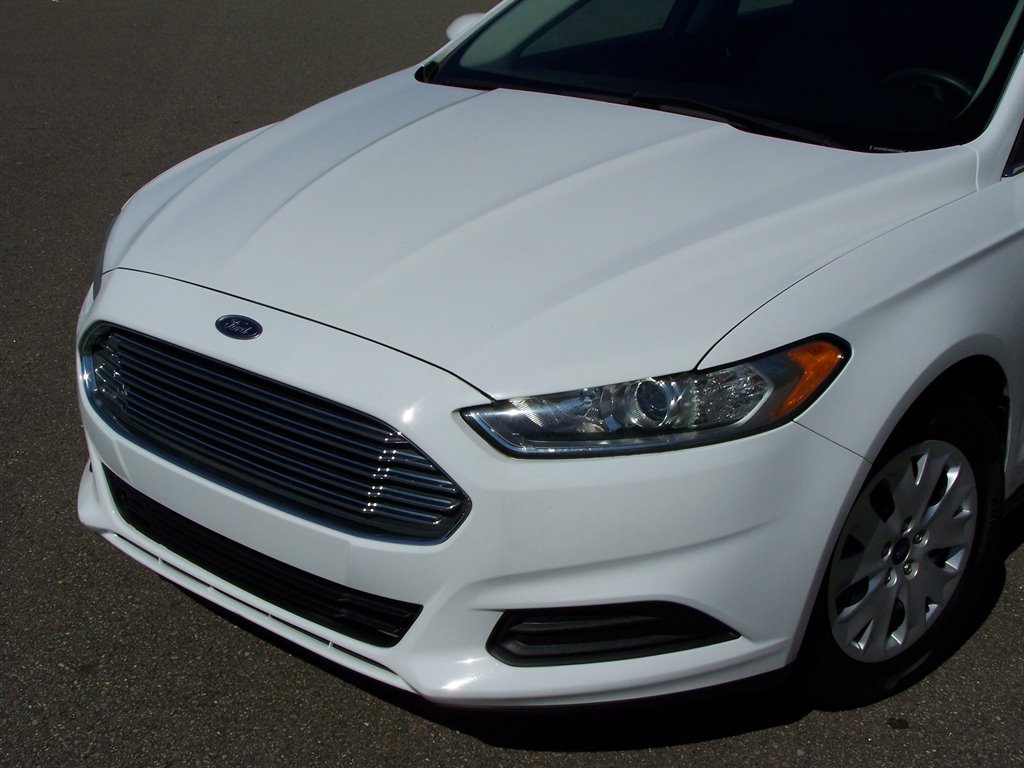 2014 Ford Fusion - $10,990
