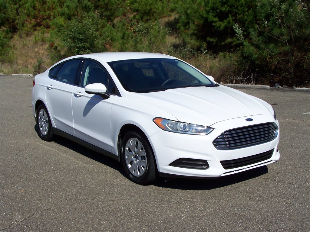 2014 Ford Fusion - $10,990