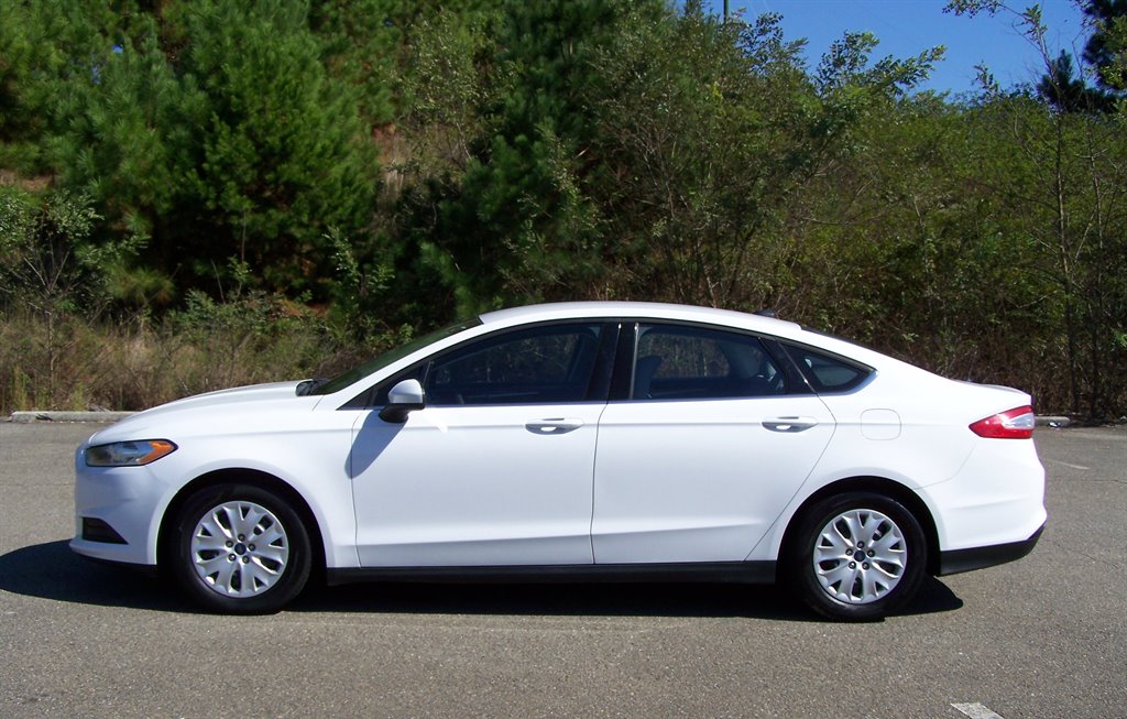 2014 Ford Fusion - $10,990