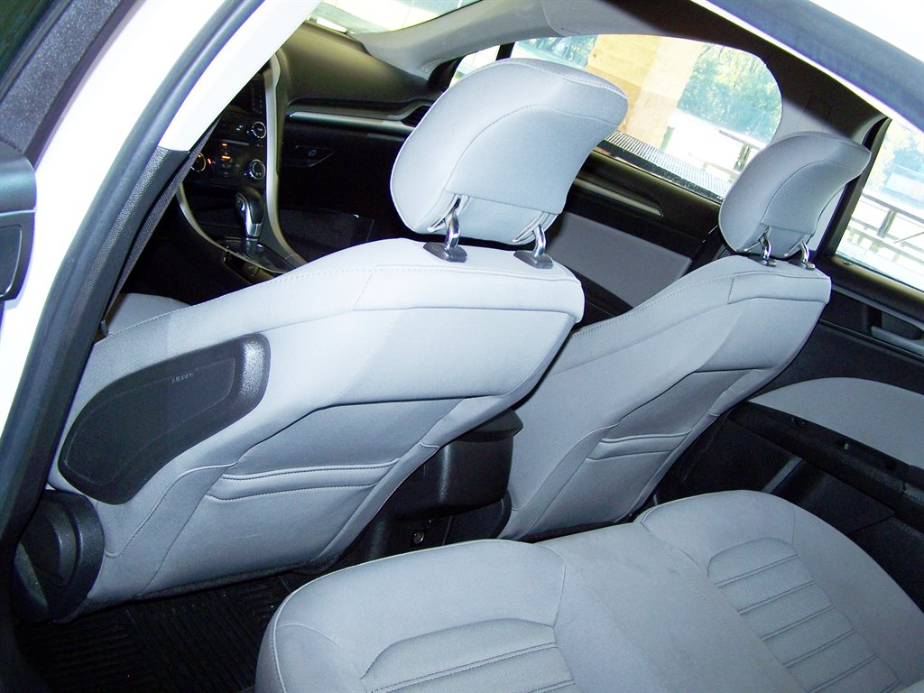 2014 Ford Fusion - $10,990