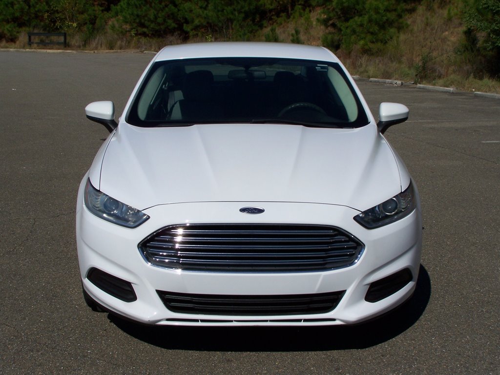 2014 Ford Fusion - $10,990