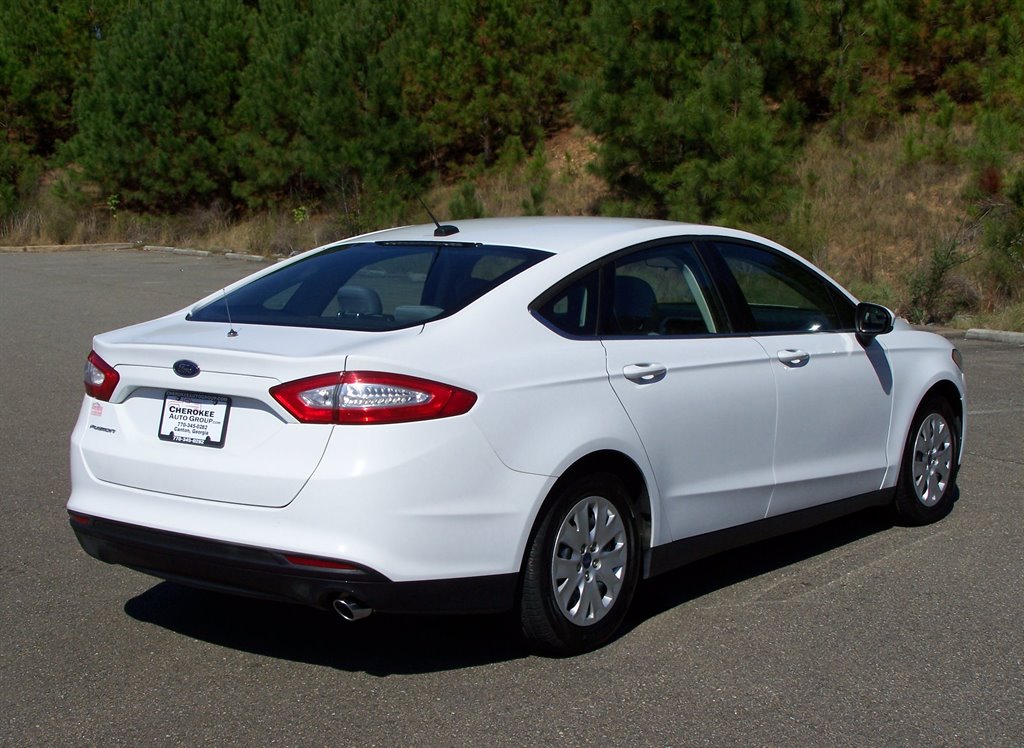 2014 Ford Fusion - $10,990