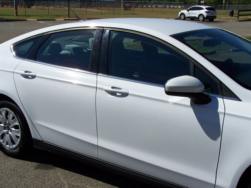 2014 Ford Fusion - $10,990
