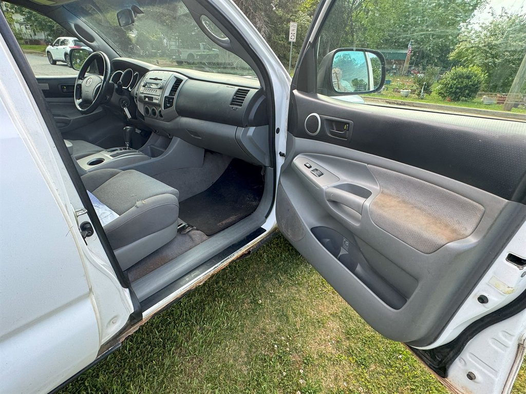 2007 Toyota Tacoma V6 photo