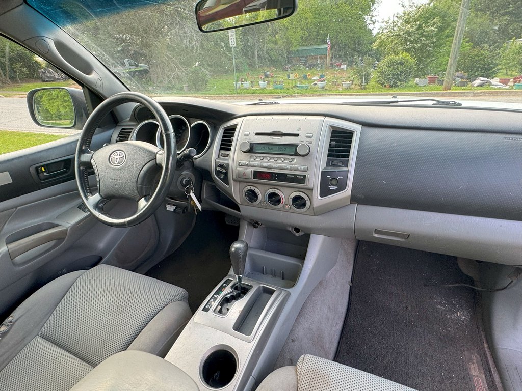 2007 Toyota Tacoma V6 photo