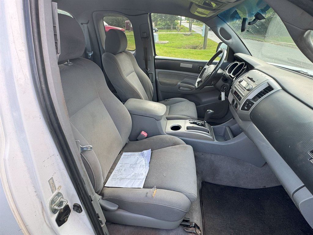 2007 Toyota Tacoma V6 photo
