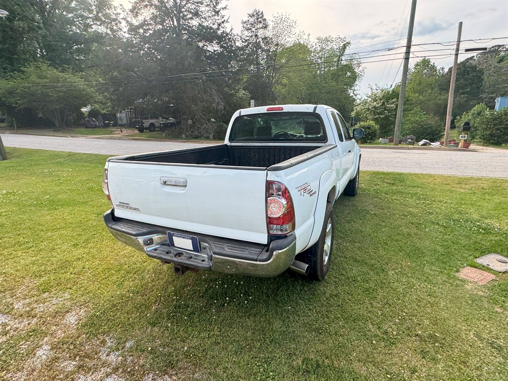 2007 Toyota Tacoma V6 photo