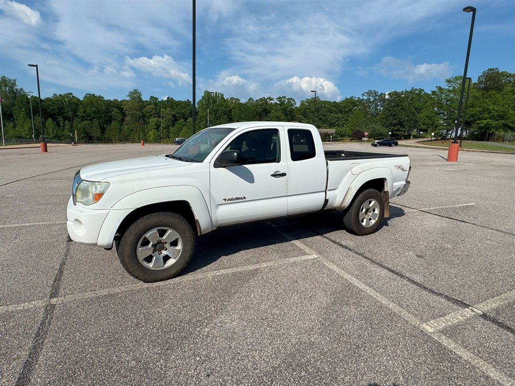 2007 Toyota Tacoma V6 photo