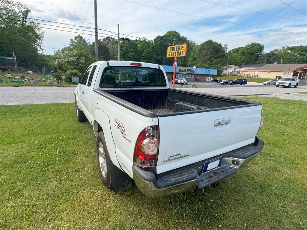 2007 Toyota Tacoma V6 photo