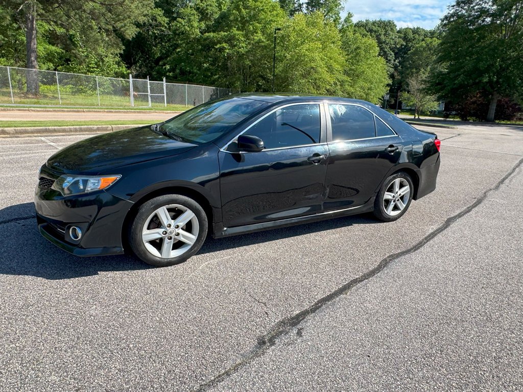 2012 Toyota Camry L photo