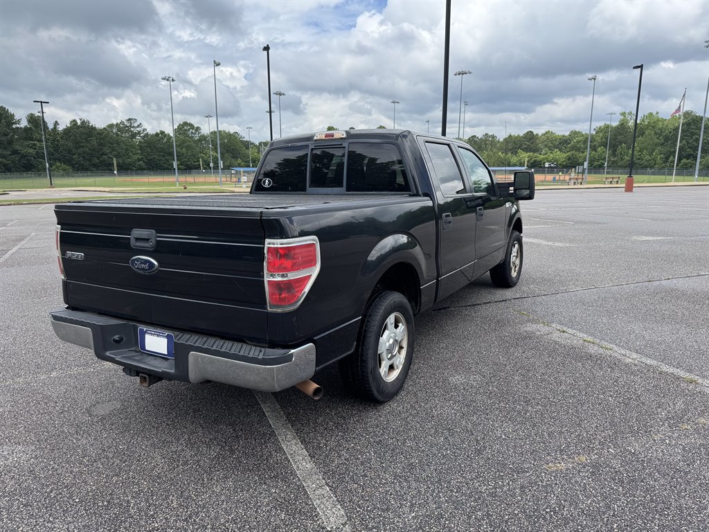 2010 Ford F-150 XLT photo