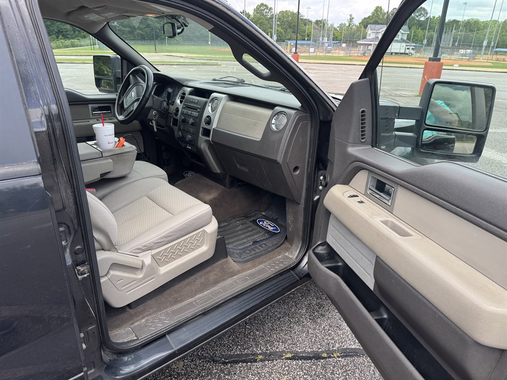 2010 Ford F-150 XLT photo