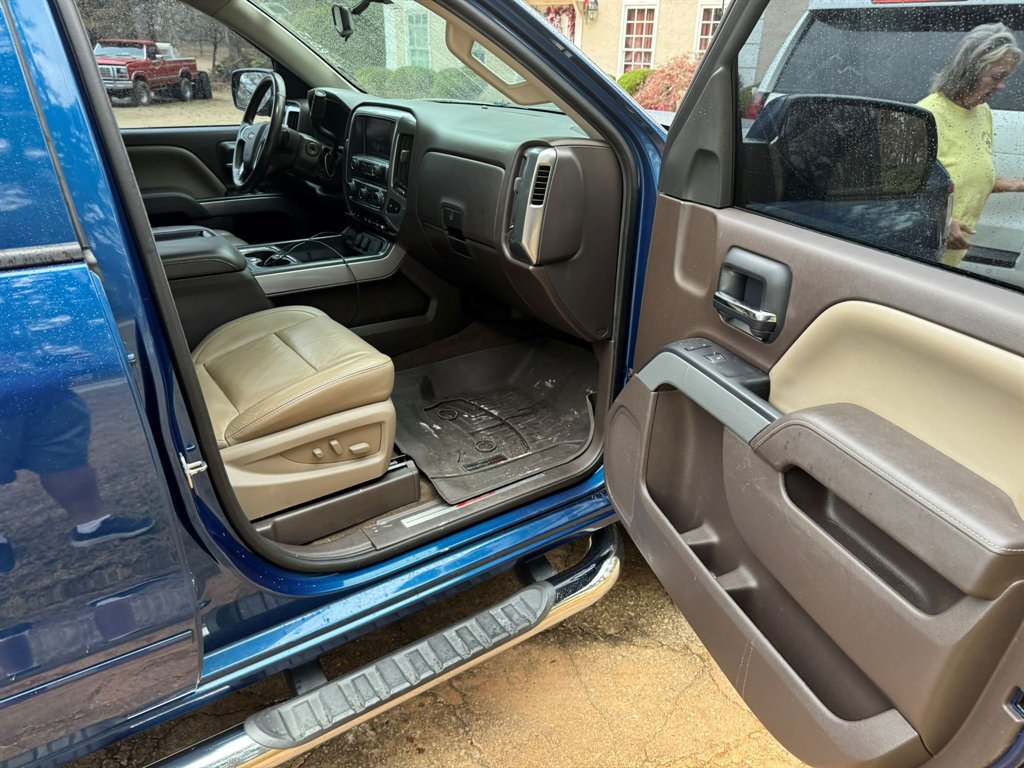 2015 Chevrolet Silverado - $12,900