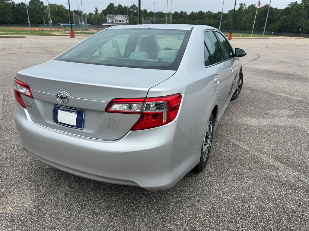 2014 Toyota Camry - $9,900