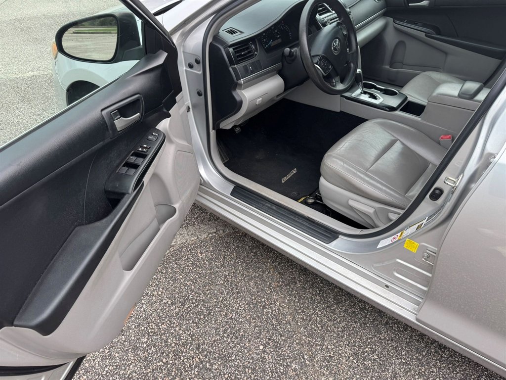 2014 Toyota Camry - $9,900