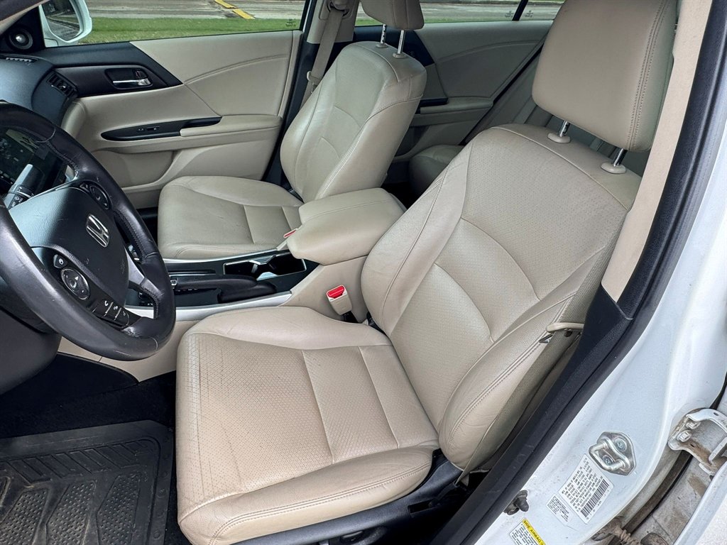 2015 Honda Accord - $9,900