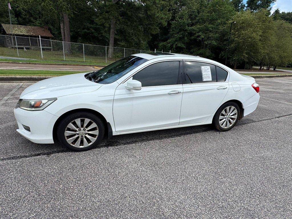 2015 Honda Accord - $9,900