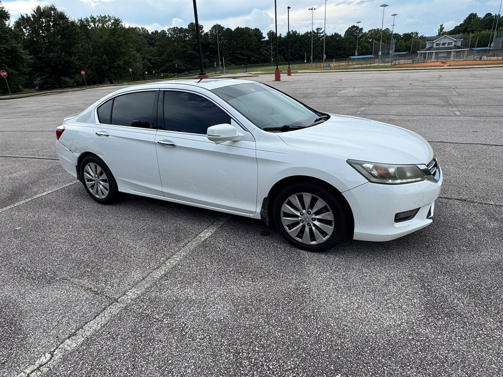2015 Honda Accord - $9,900