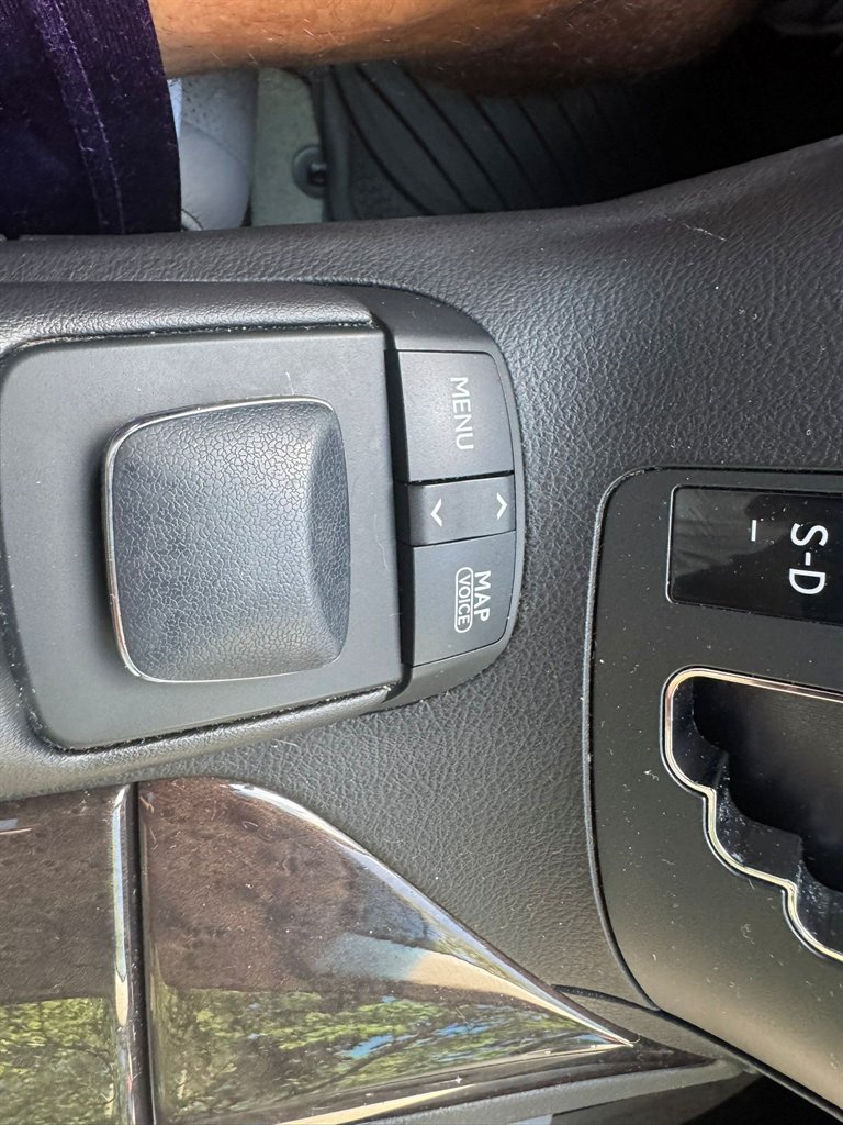 2013 Lexus RX - $11,500