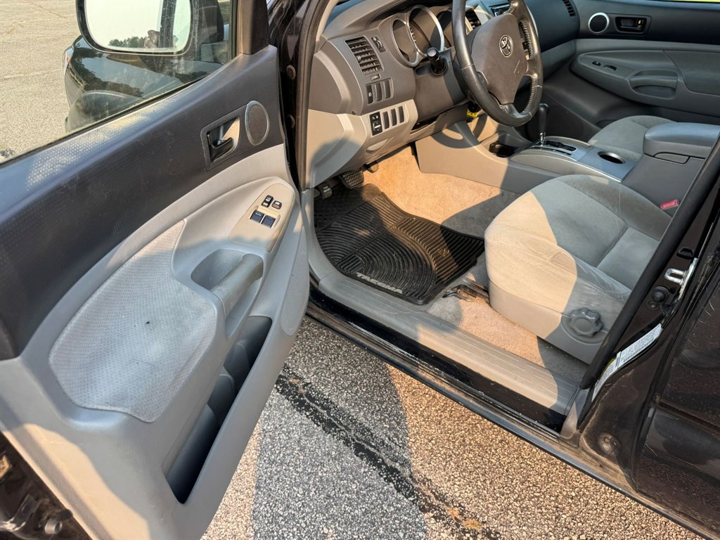 2005 Toyota Tacoma - $7,500
