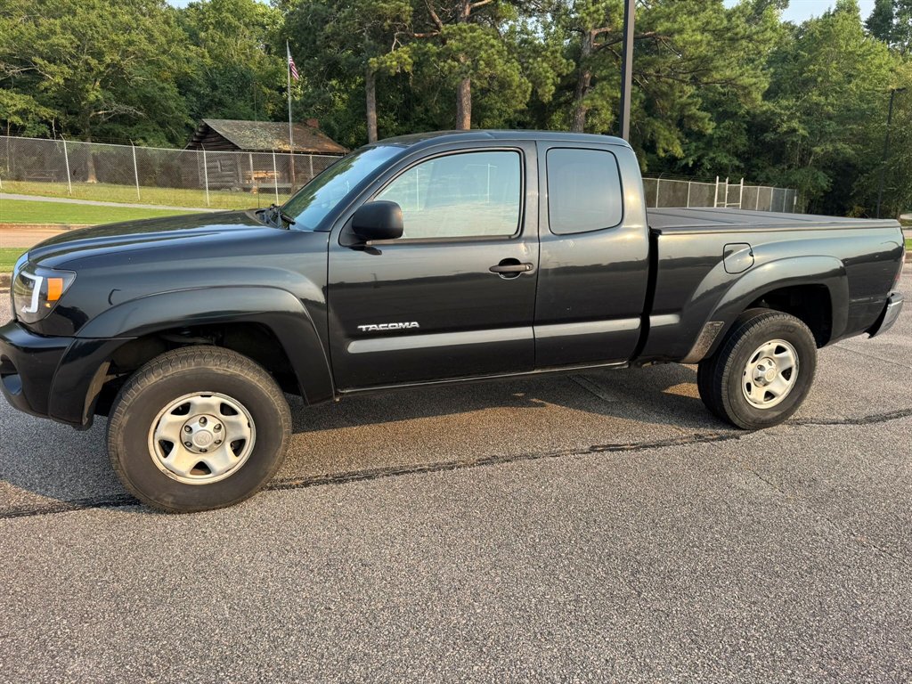 2005 Toyota Tacoma - $7,500