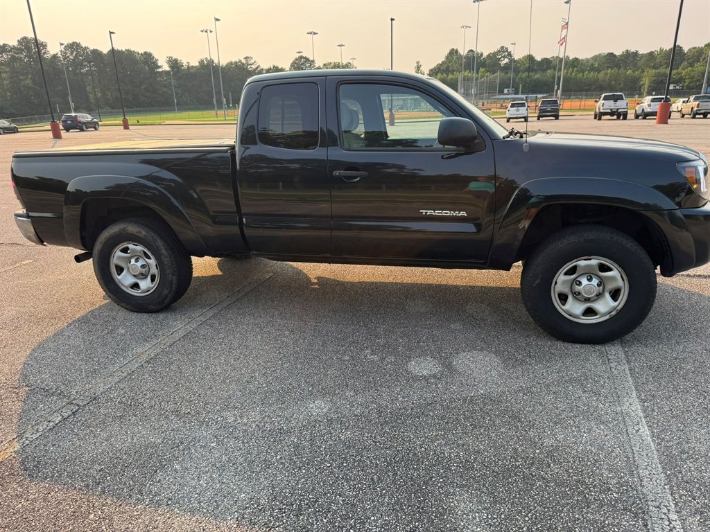 2005 Toyota Tacoma - $7,500