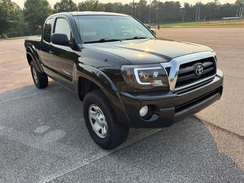 2005 Toyota Tacoma - $7,500
