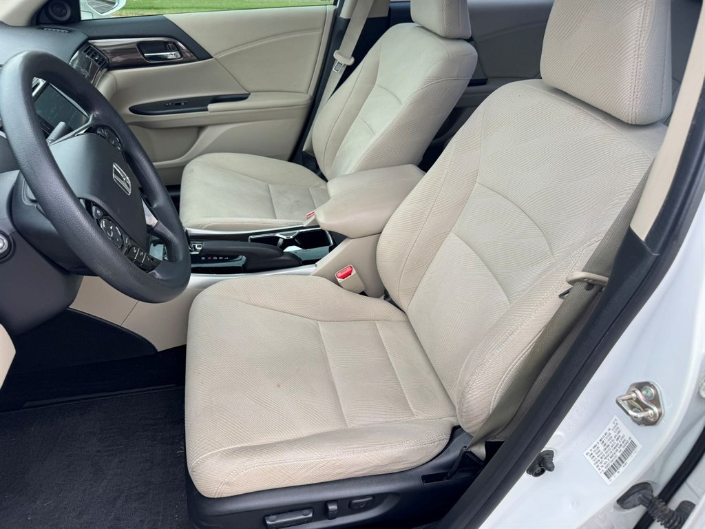 2016 Honda Accord - $11,900