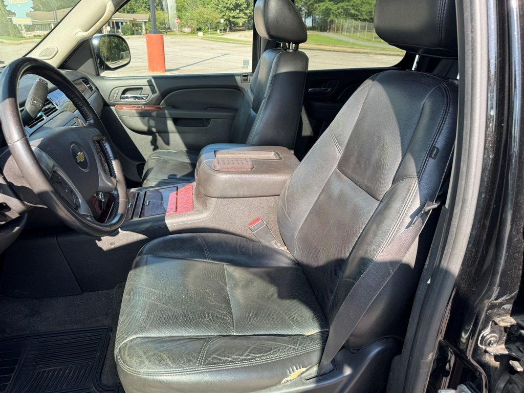 2011 Chevrolet Tahoe - $10,500