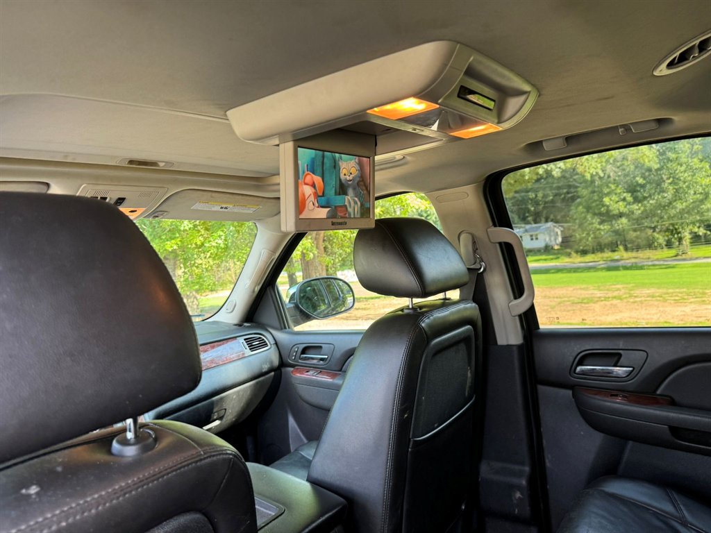 2011 Chevrolet Tahoe - $10,500