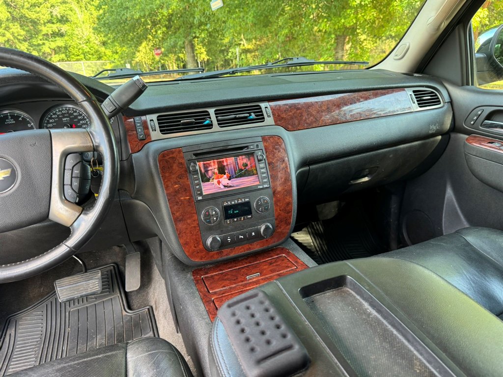 2011 Chevrolet Tahoe - $10,500