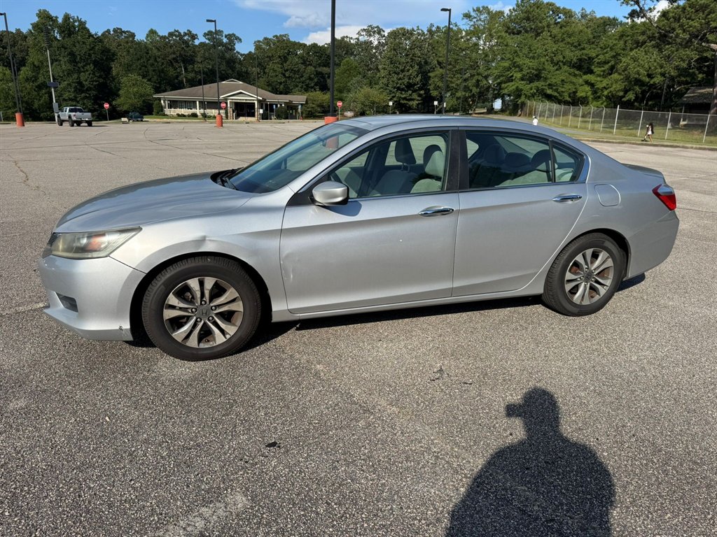 2013 Honda Accord - $9,500