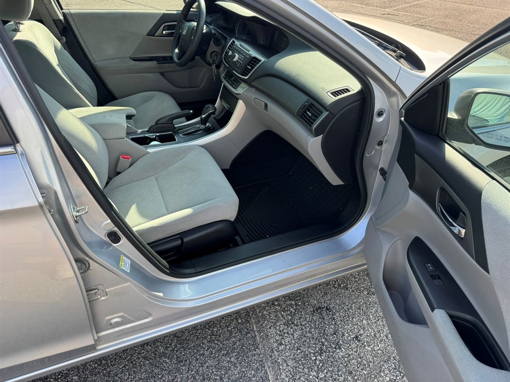 2013 Honda Accord - $9,500
