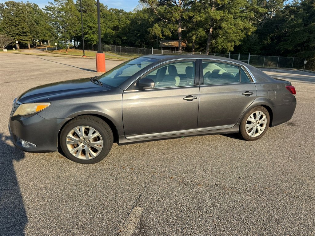2011 Toyota Avalon - $8,500