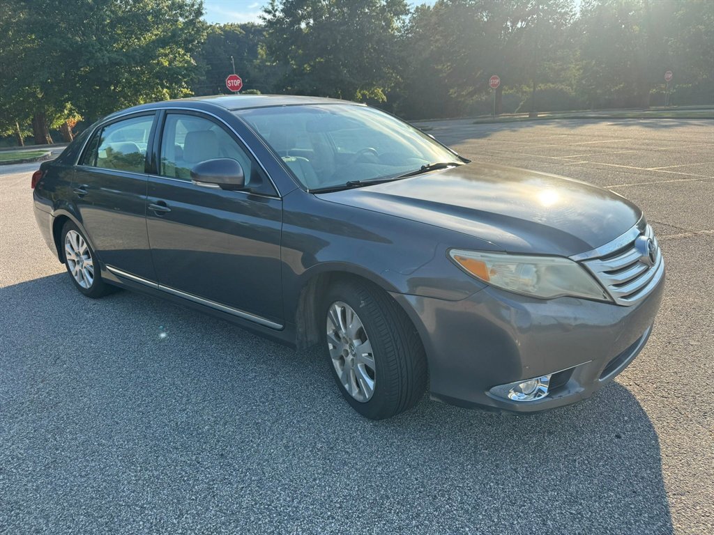 2011 Toyota Avalon - $8,500