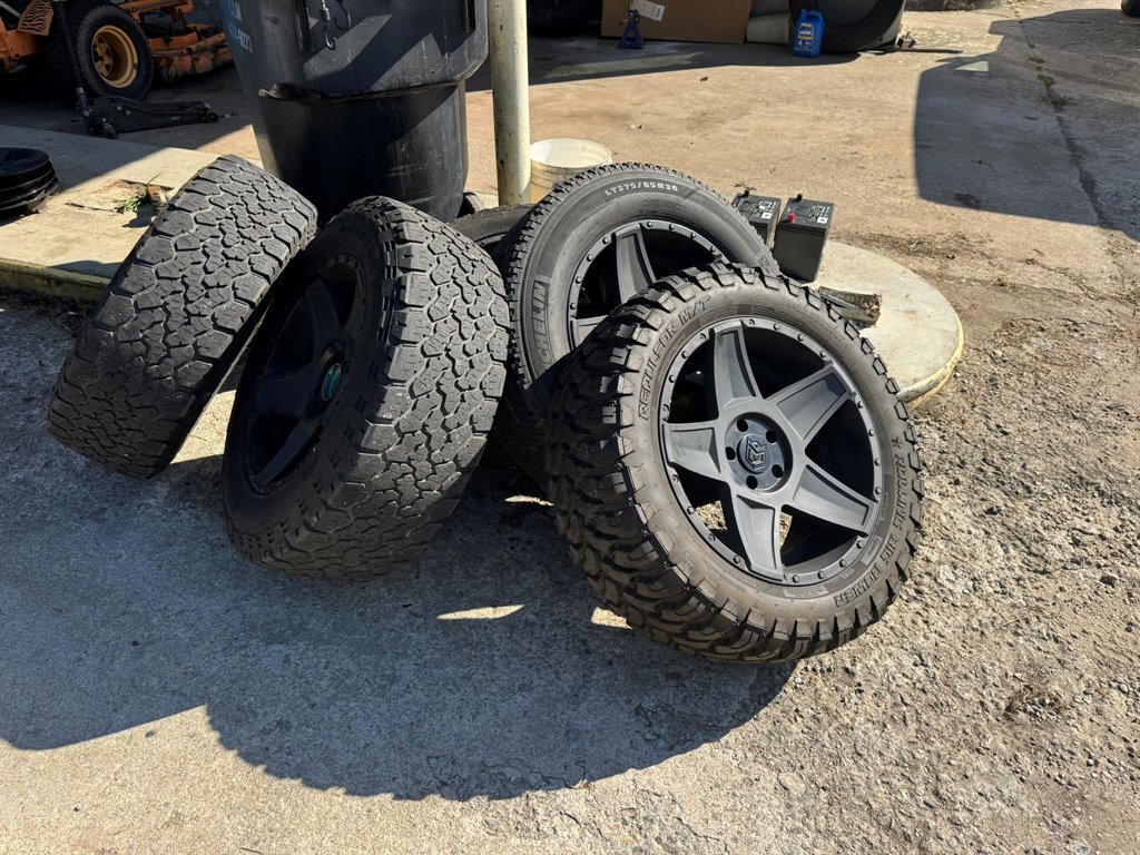 2010 Jeep Wrangler - $5,400