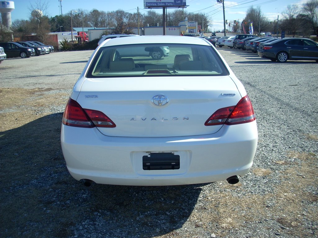 2008 Toyota Avalon