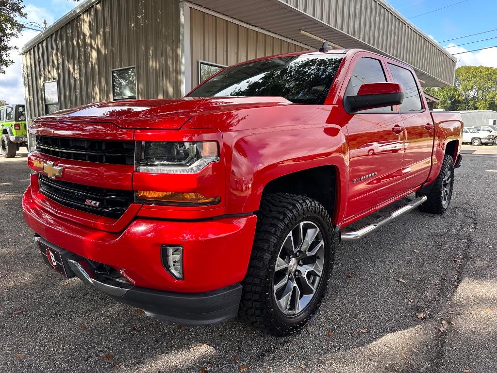 2017 Chevrolet Silverado - $26,900