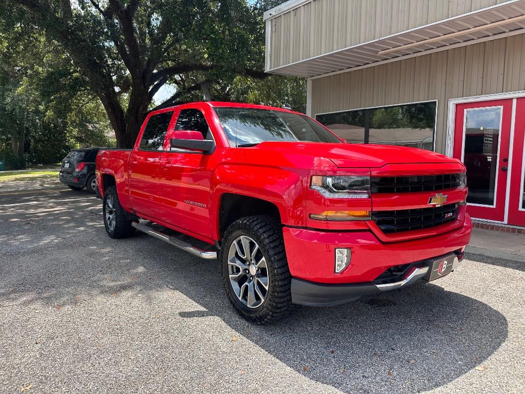 2017 Chevrolet Silverado - $26,900