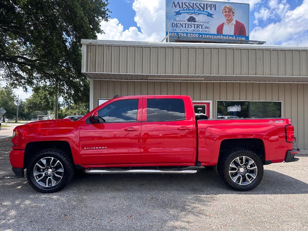 2017 Chevrolet Silverado - $26,900