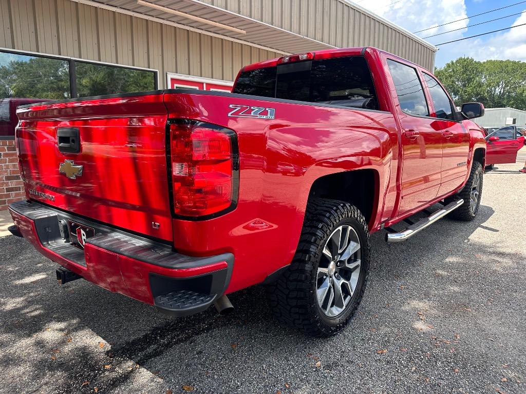2017 Chevrolet Silverado - $26,900