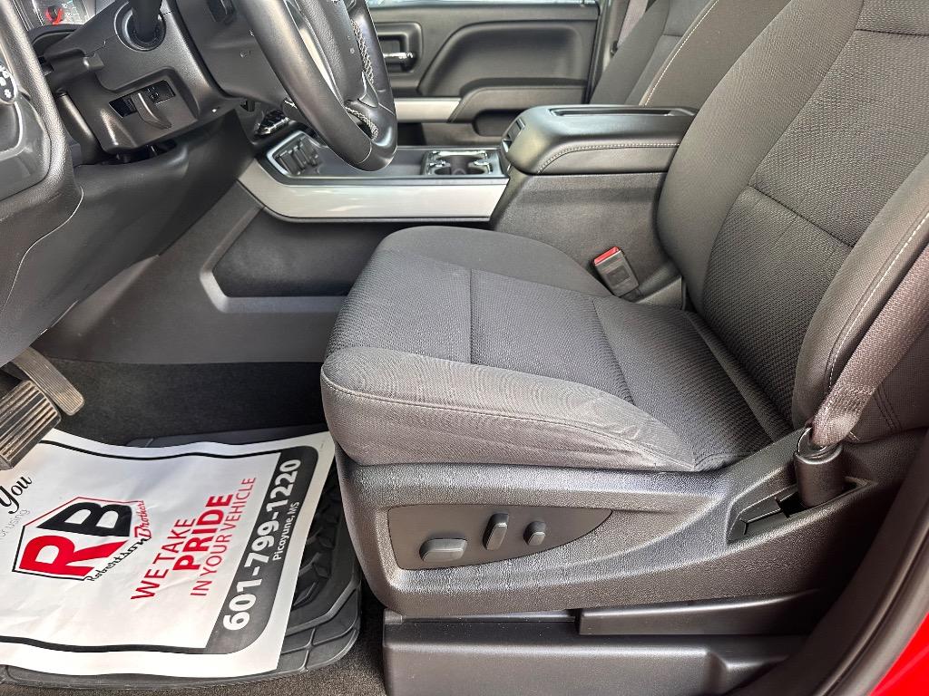 2017 Chevrolet Silverado - $26,900